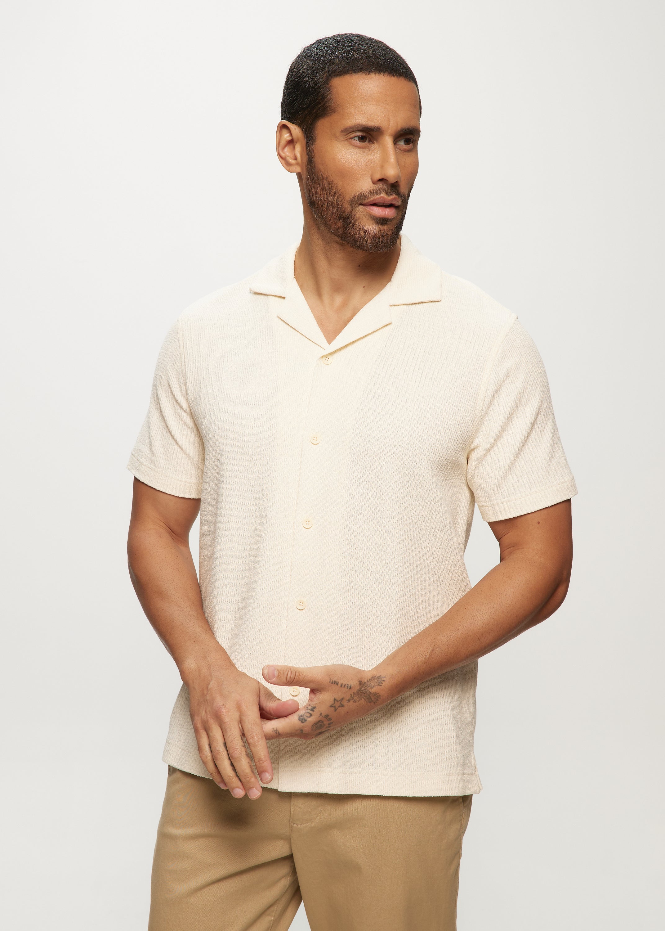 SS Textured Knit Camp Collar Shirt in Ivory – Julian & Mark