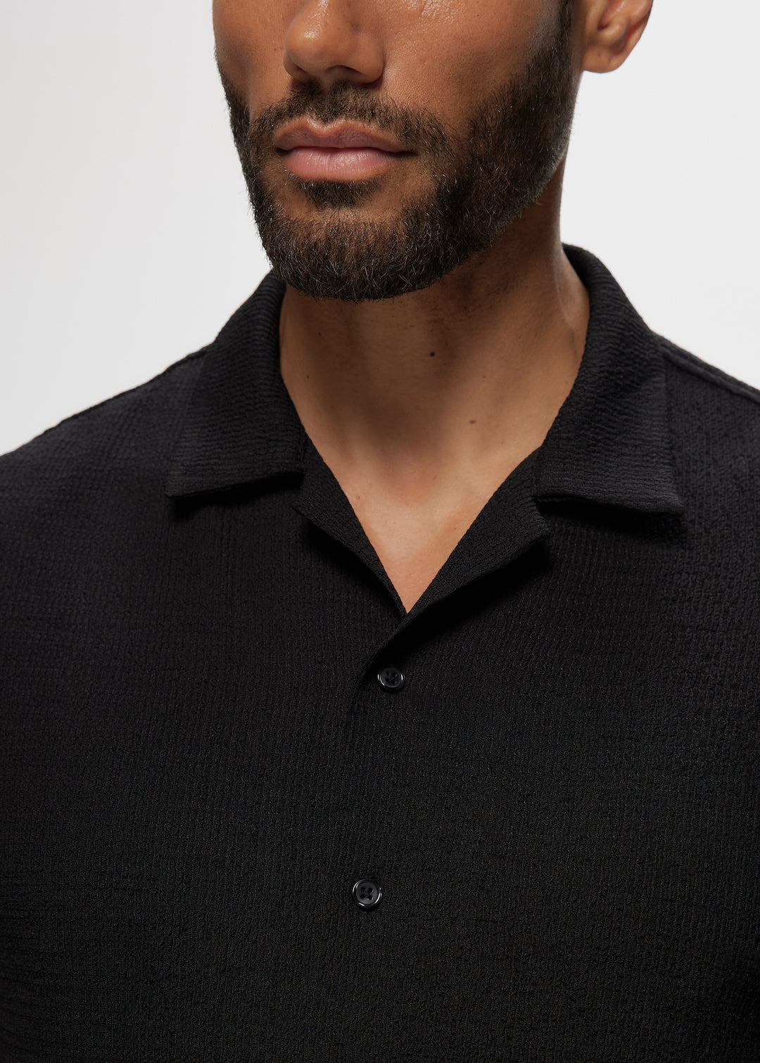 SS Crinkled Knit Camp Shirt in Black