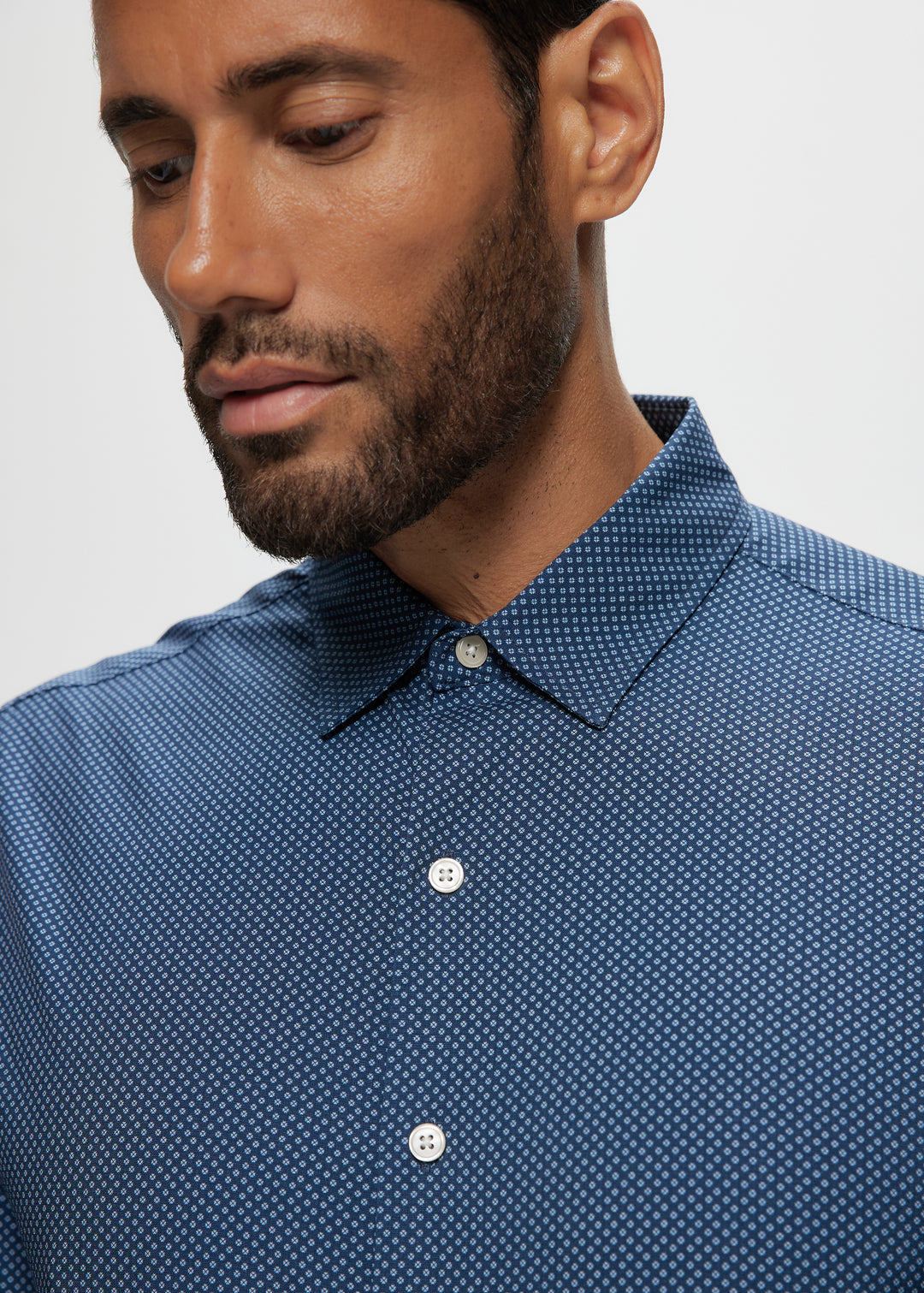 LS Soft Touch Navy Geo AOP Stretch Shirt in Navy